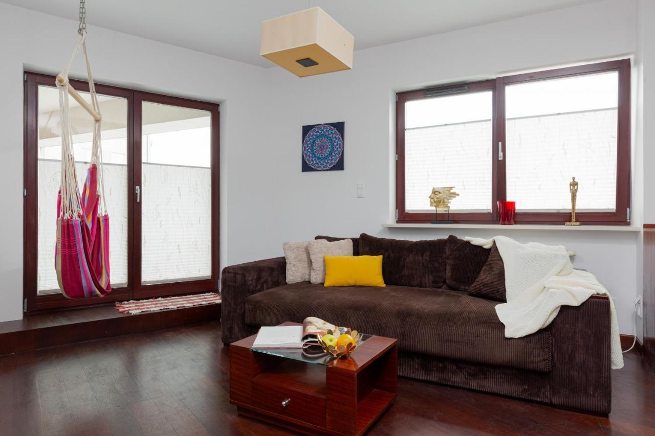 Spacious Suite With A Hammock And Terrace By Renters Prestige Warschau Exterior foto